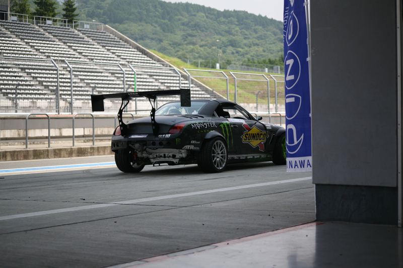 Illustration for article titled Was in the Team Sonic555 pit at Formula Drift (Contains RS4 Avant)